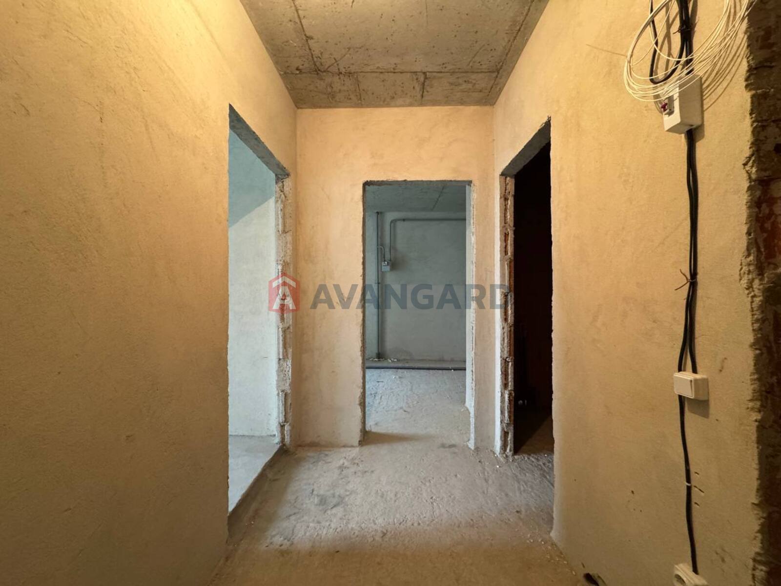 1 ��. ��������, 48/-/19 ��. �., 8/10 ������ ���� 3