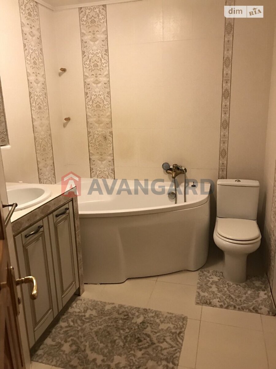 2 ����. ��������, 55.6/-/12.1 ��. �., 5/9 ���� ���� 15