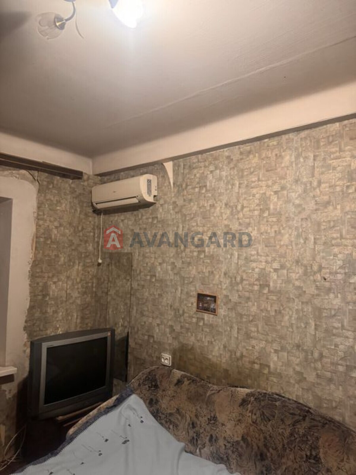 3 ����. ��������, 68/-/8 ��. �., 9/9 ���� ���� 9