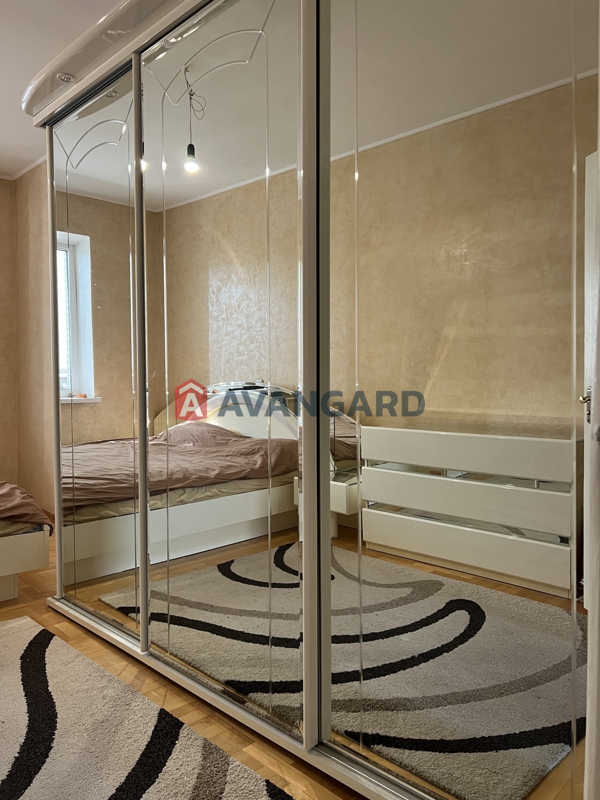 4 . , 87/-/10 . ., 5/10   2