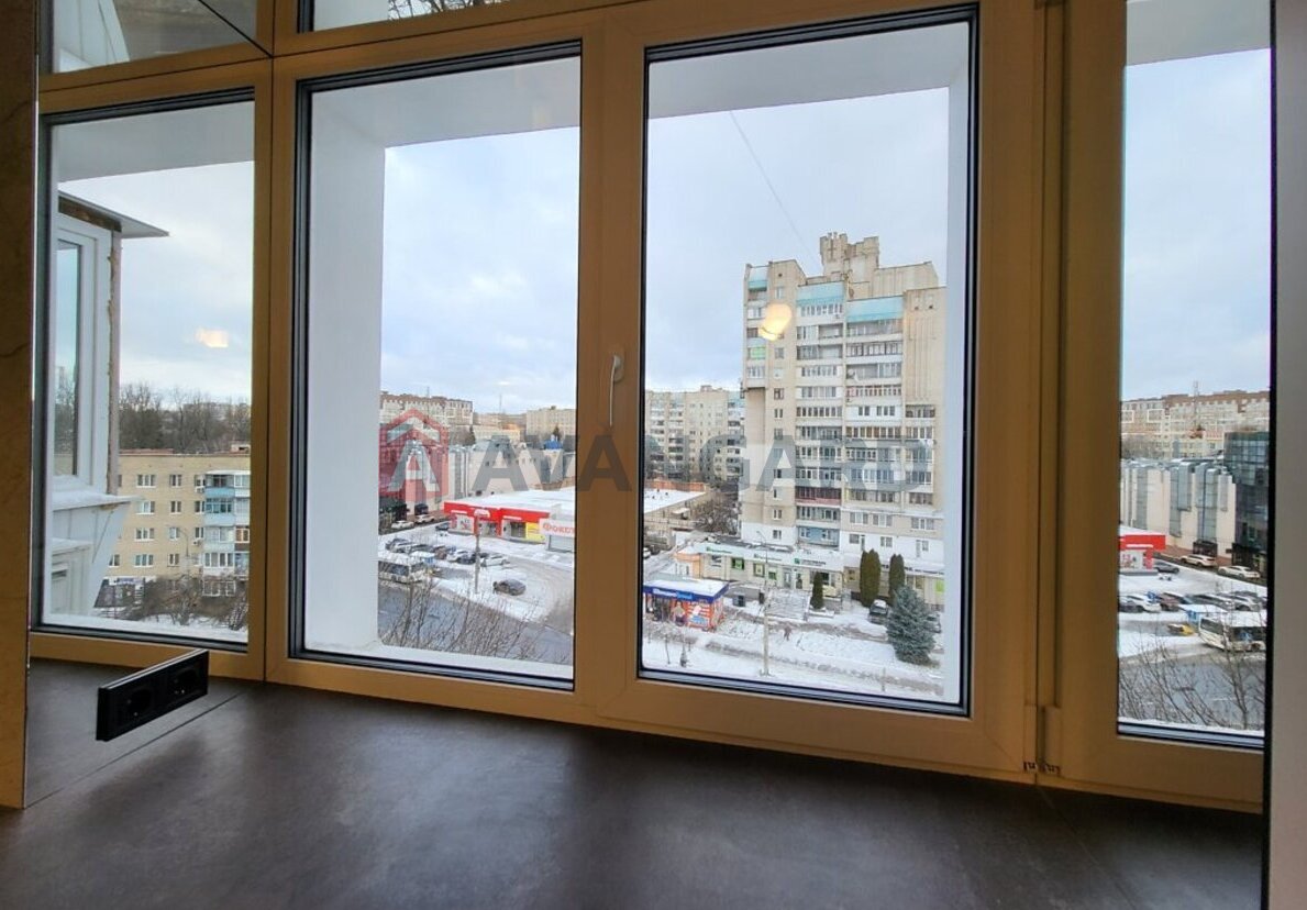 2 ��. ��������, 82/-/- ��. �., 8/9 ������ ���� 9