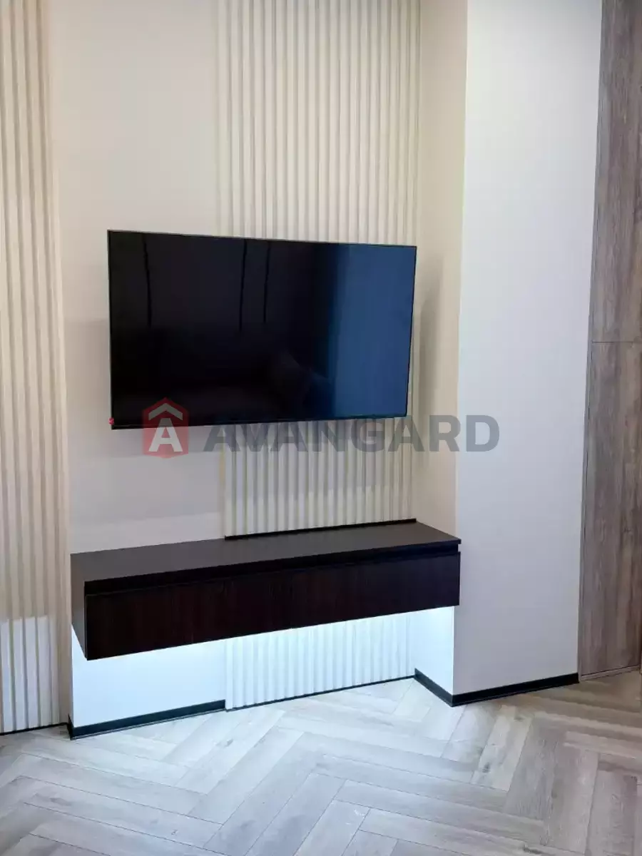 2 ����. ��������, 43/-/- ��. �., 8/10 ���� ���� 7