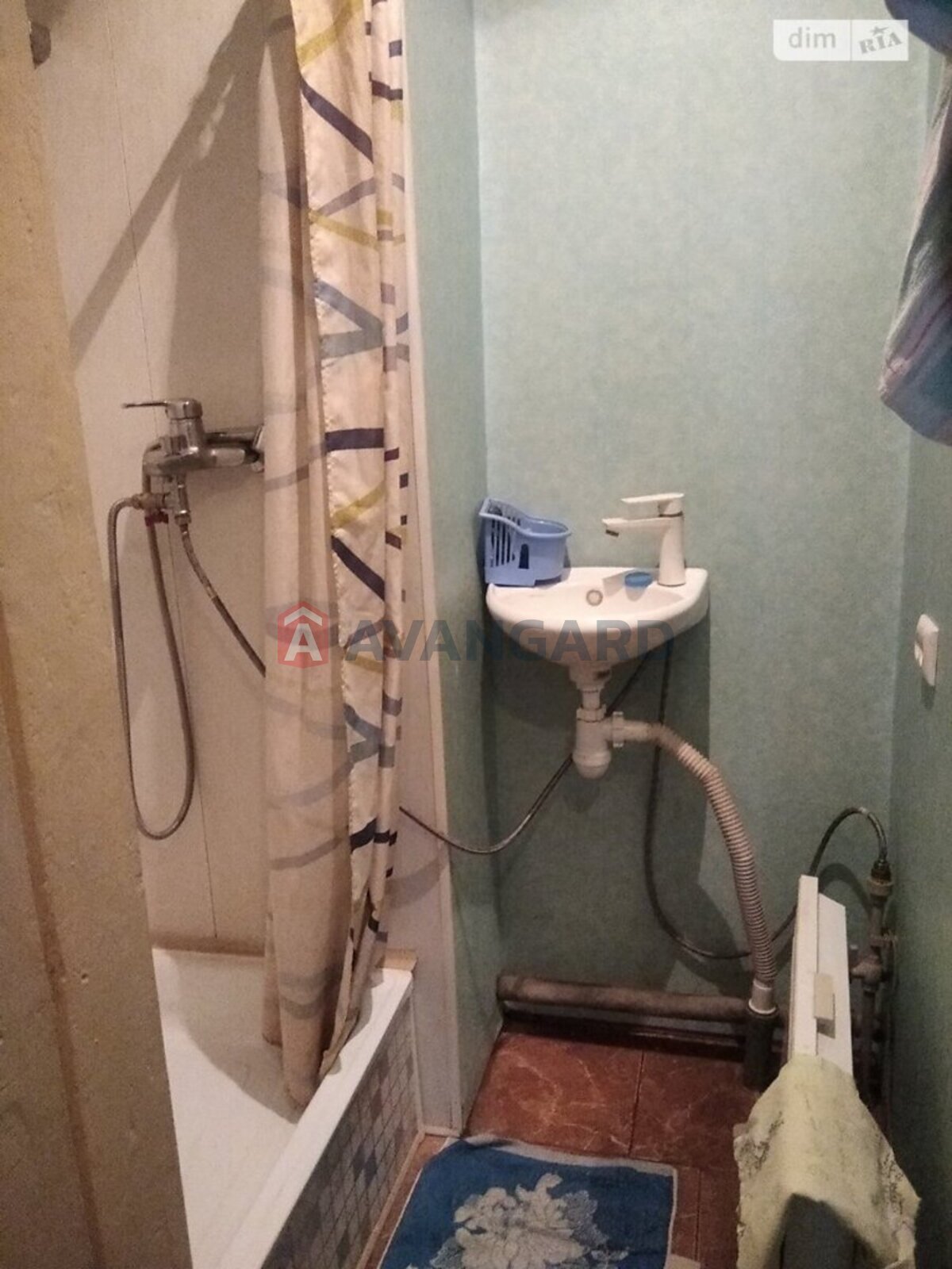 1 ��. ��������, 33/18/6 ��. �., 1/2 ������ ���� 4