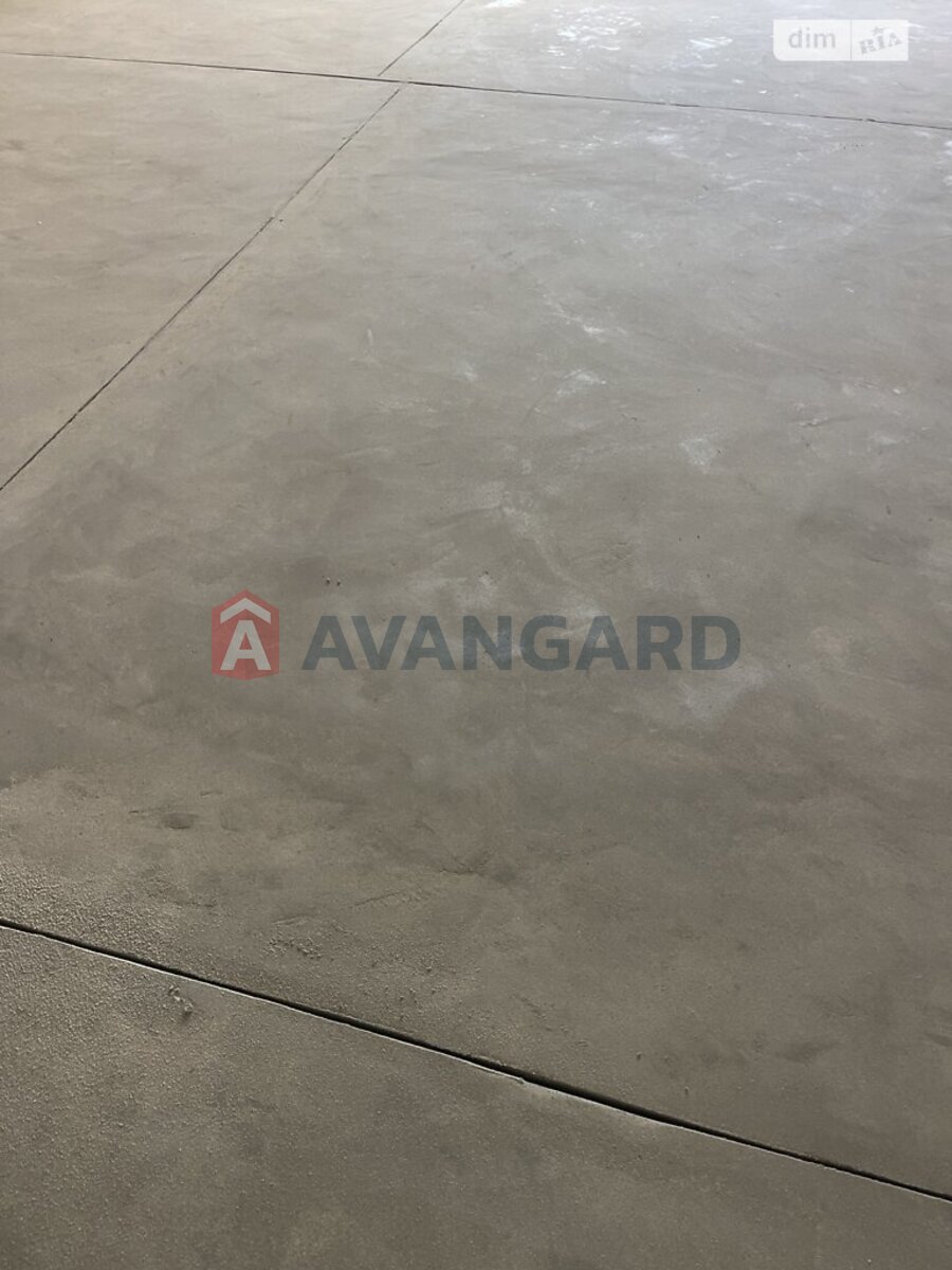 2 ��. ��������, 82/56/5 ��. �., 6/15 ������ ���� 18