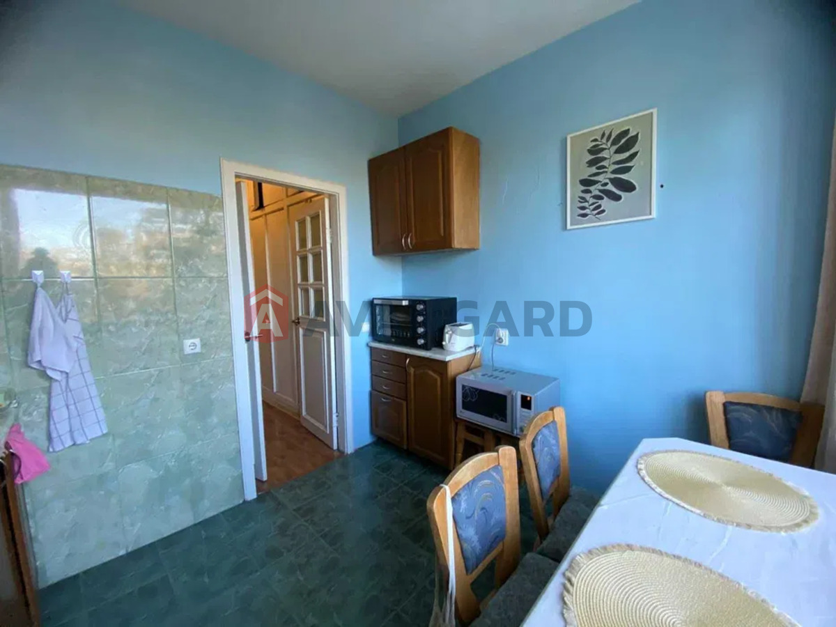 4 ��. ��������, 93/-/8 ��. �., 5/9 ������ ���� 10