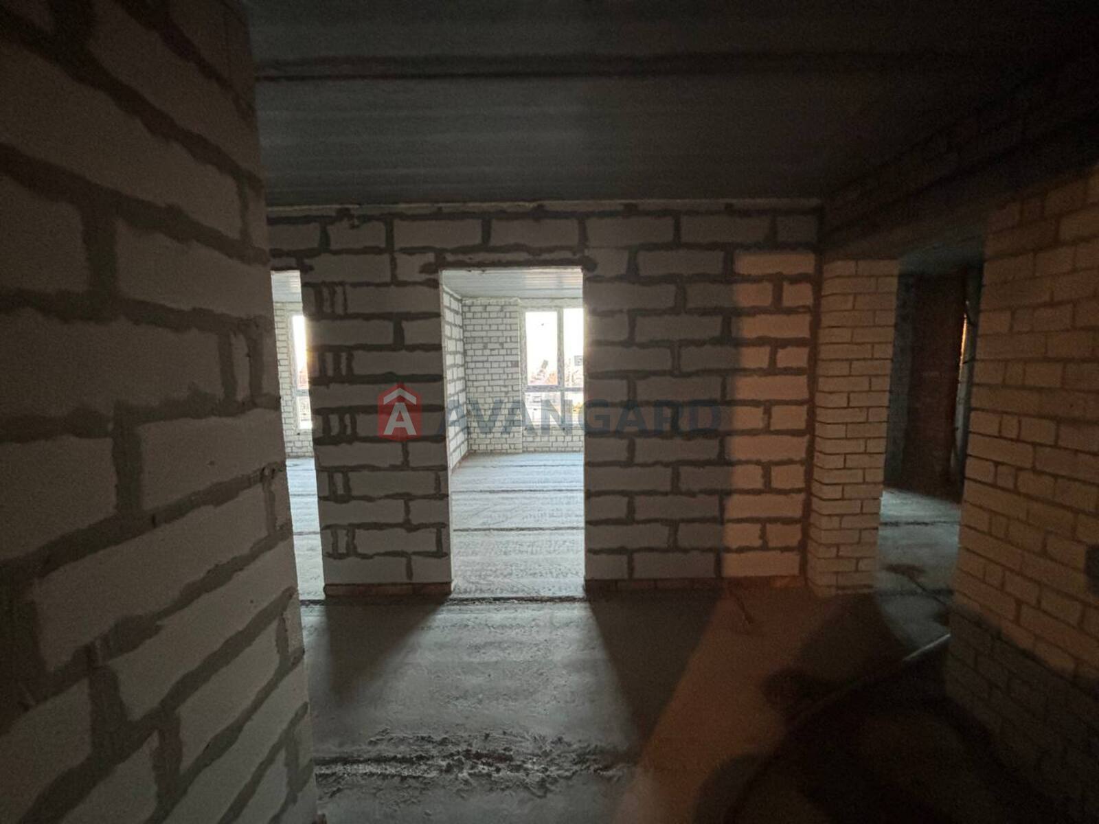 2 ��. ��������, 60/-/14 ��. �., 3/10 ������ ���� 13