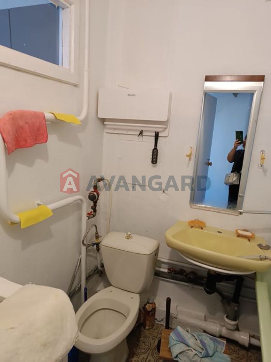 1 ��. ��������, 38/-/8 ��. �., 10/10 ������ ���� 7