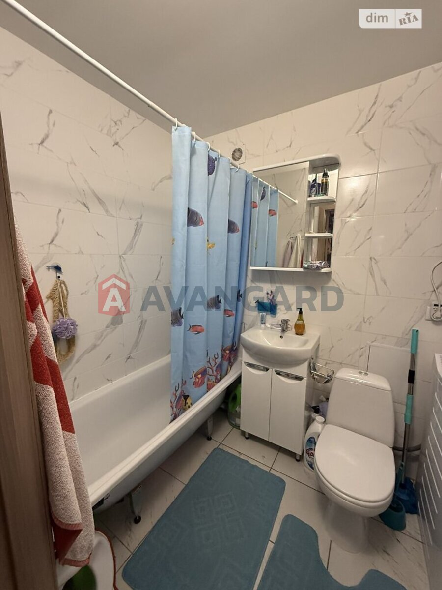 1 ����. ��������, 40/18/12 ��. �., 5/5 ���� ���� 10