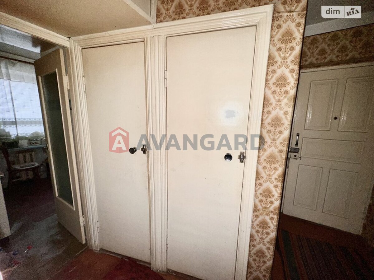 3 ��. ��������, 60/46/6 ��. �., 3/5 ������ ���� 4