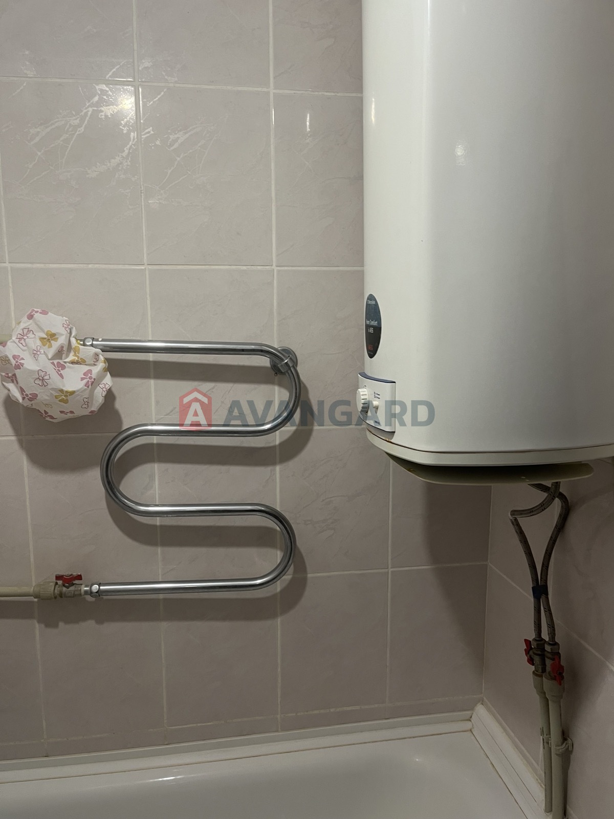 1 ��. ��������, 29/15.2/6.8 ��. �., 5/5 ������ ���� 3