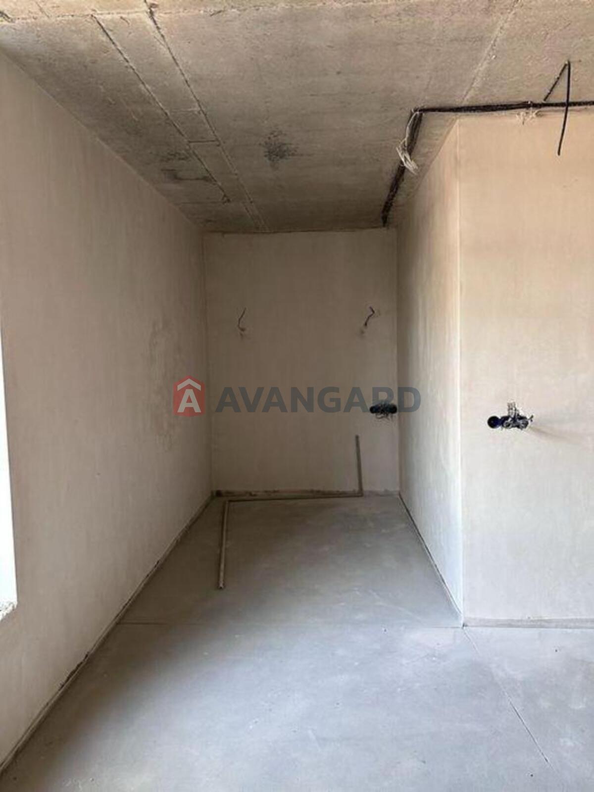 1 ��. ��������, 30/-/30 ��. �., 4/5 ������ ���� 8