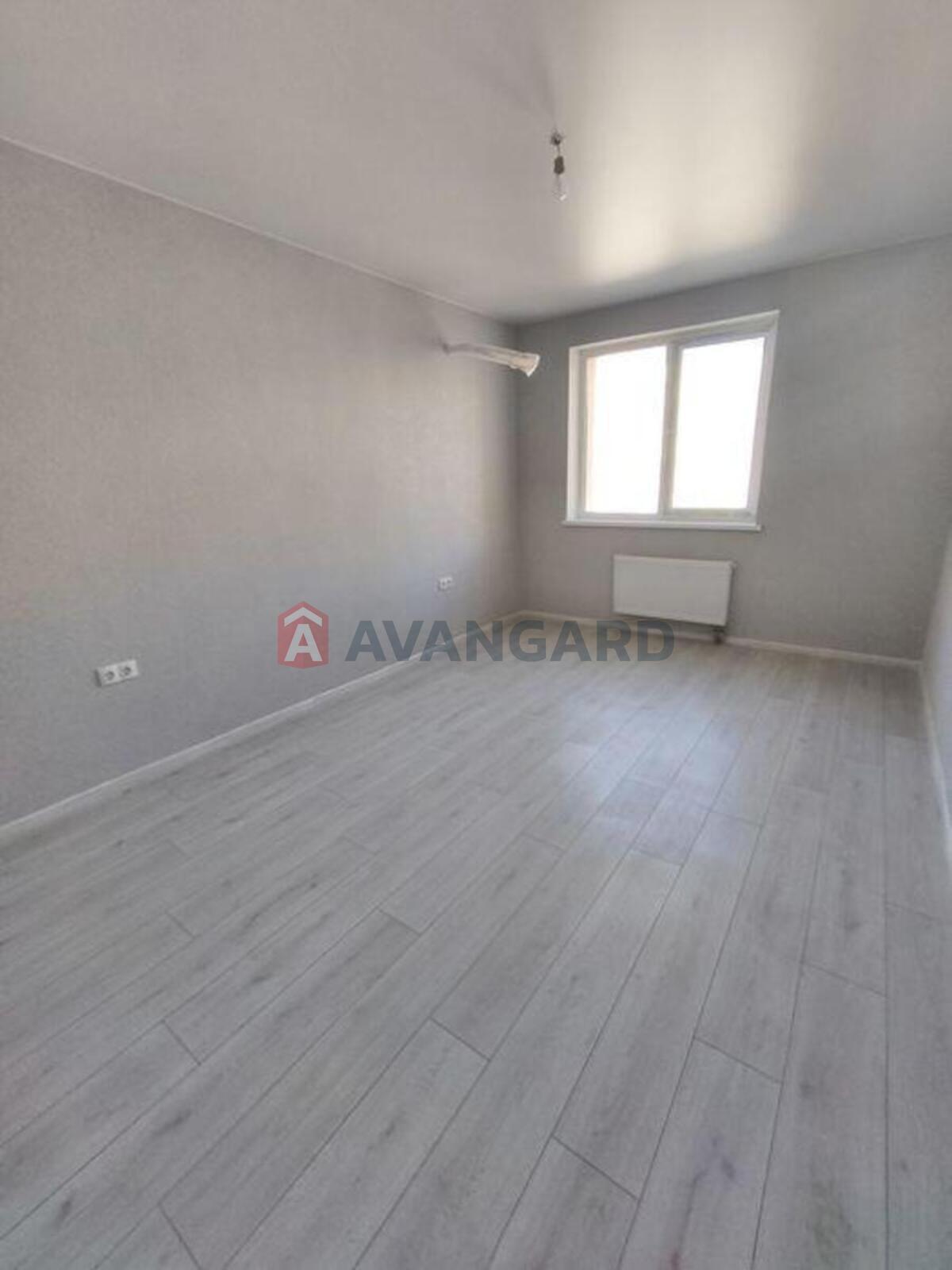 1 ��. ��������, 38/-/13 ��. �., 10/10 ������ ���� 8