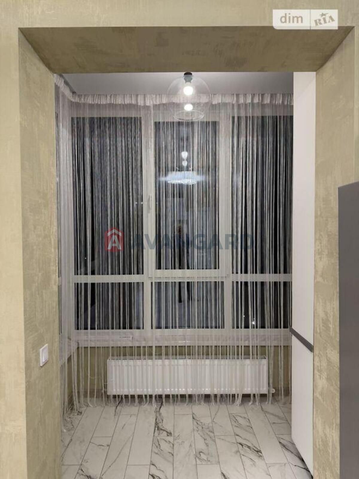 2 ��. ��������, 41/-/9 ��. �., 5/10 ������ ���� 2