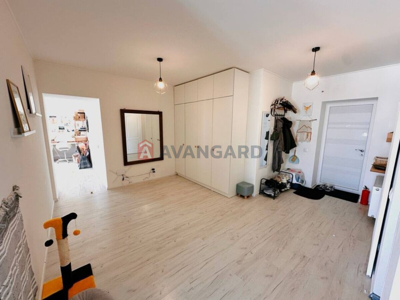 2 ��. ��������, 78/-/20 ��. �., 11/16 ������ ���� 12