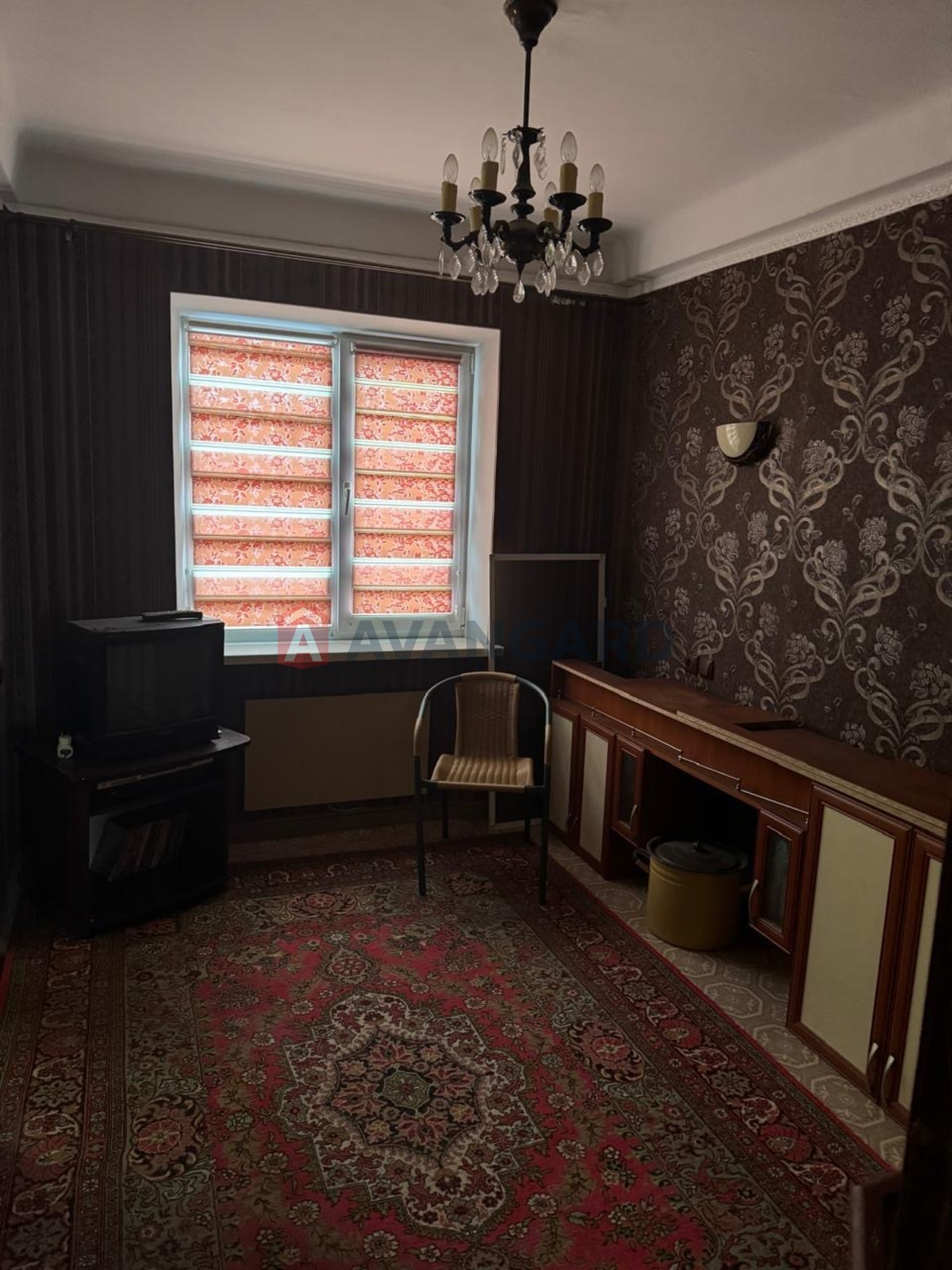 4 ��. ��������, 65,8/48/8 ��. �., 5/5 ������ ���� 8