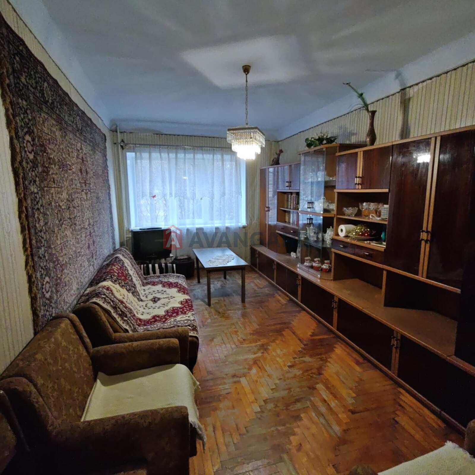 2 ����. ��������, 50/-/6 ��. �., 3/5 ���� ���� 18