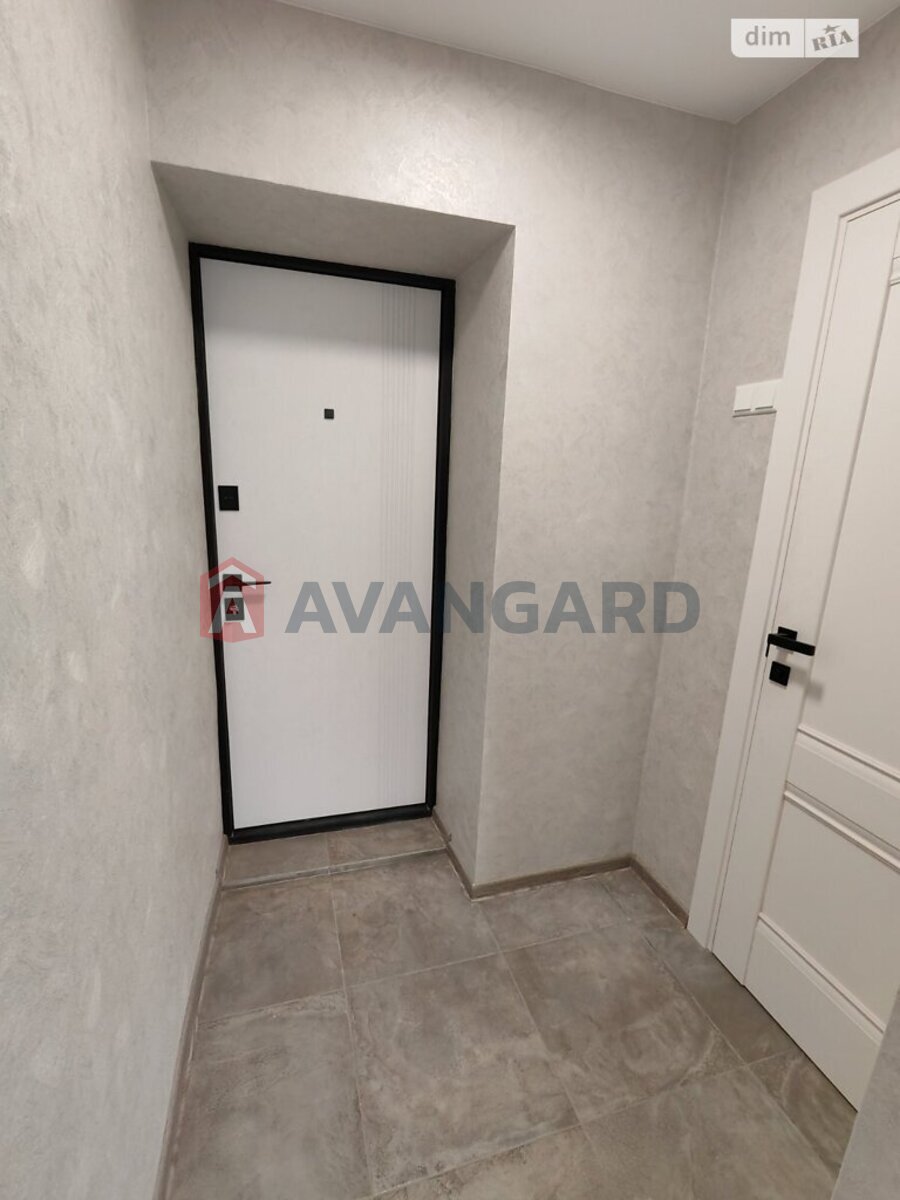 1 ��. ��������, 26/17/- ��. �., 8/9 ������ ���� 1