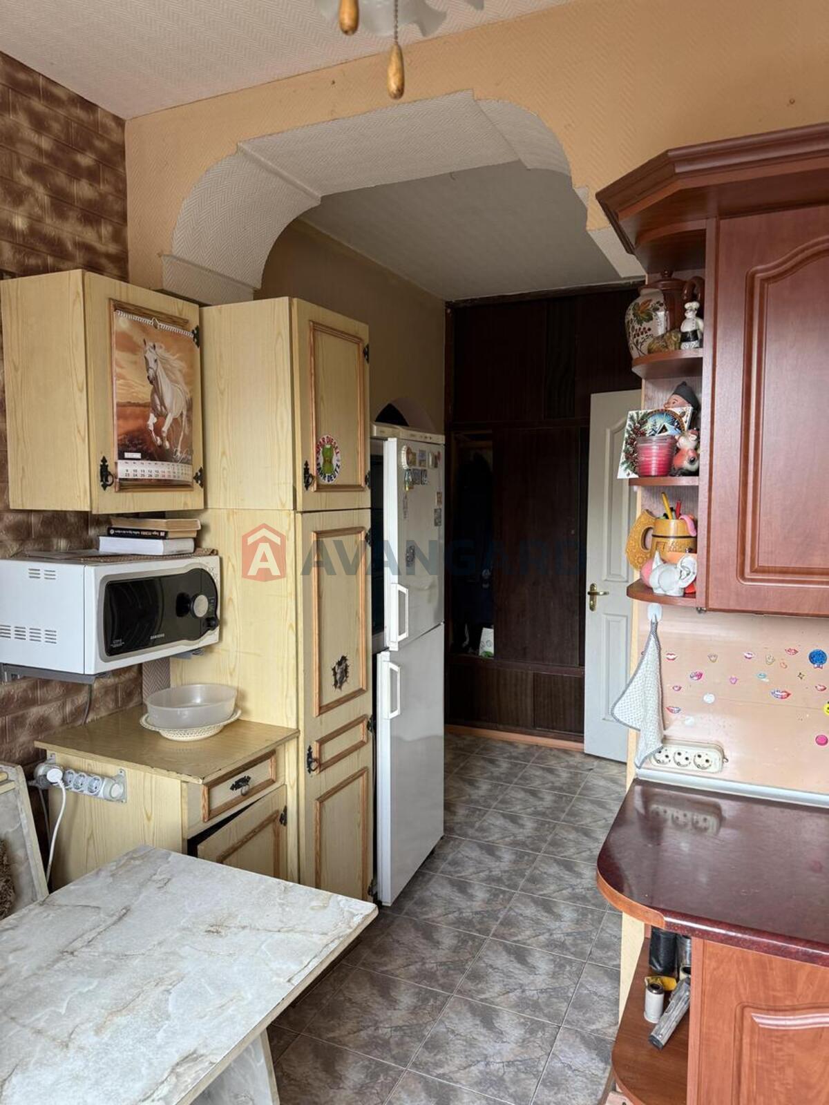 2 ��. ��������, 56/40/8 ��. �., 4/12 ������ ���� 2