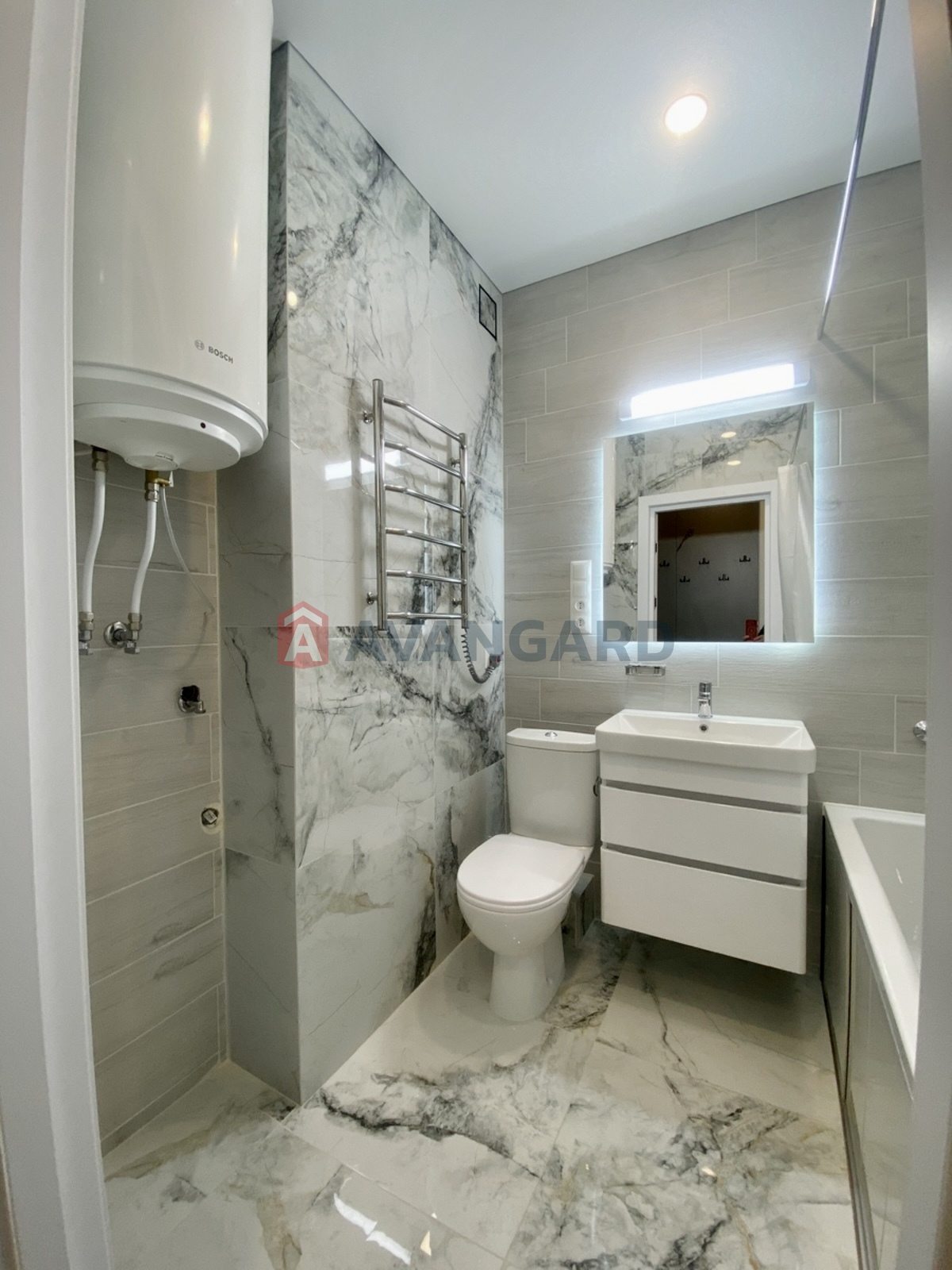 1 ��. ��������, 44/14/20 ��. �., 24/26 ������ ���� 14