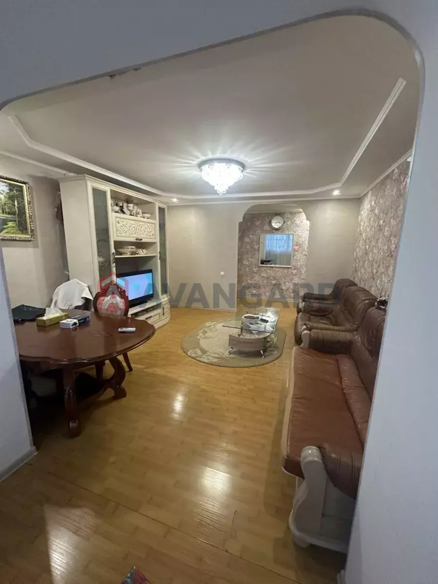 3 . , 70/-/10 . ., 5/9   7