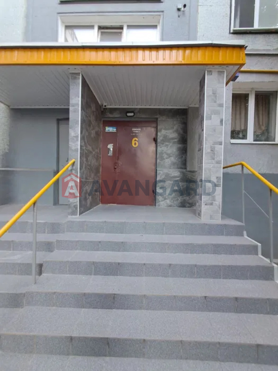 2 ����. ��������, 49/-/9 ��. �., 7/9 ���� ���� 10