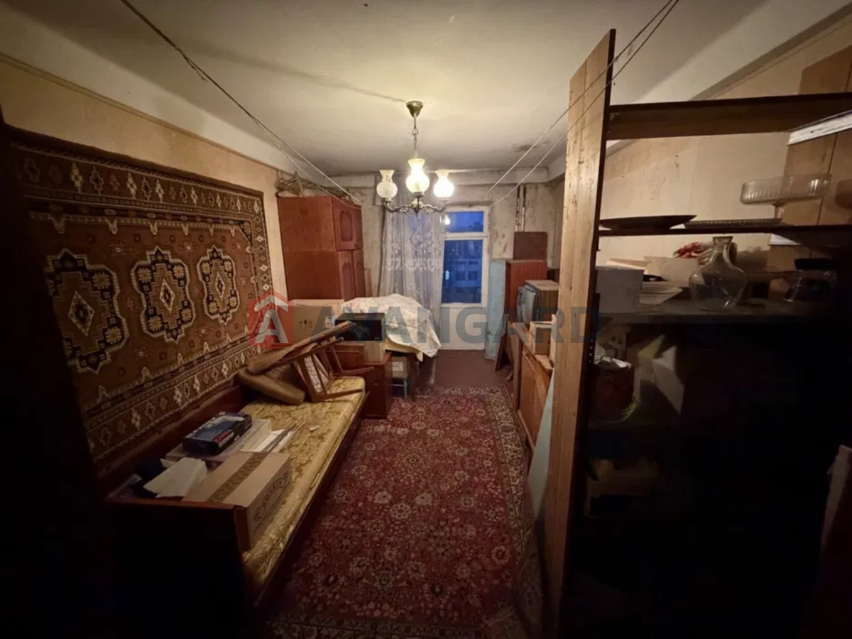 3 ����. ��������, 60/-/7 ��. �., 7/9 ���� ���� 1