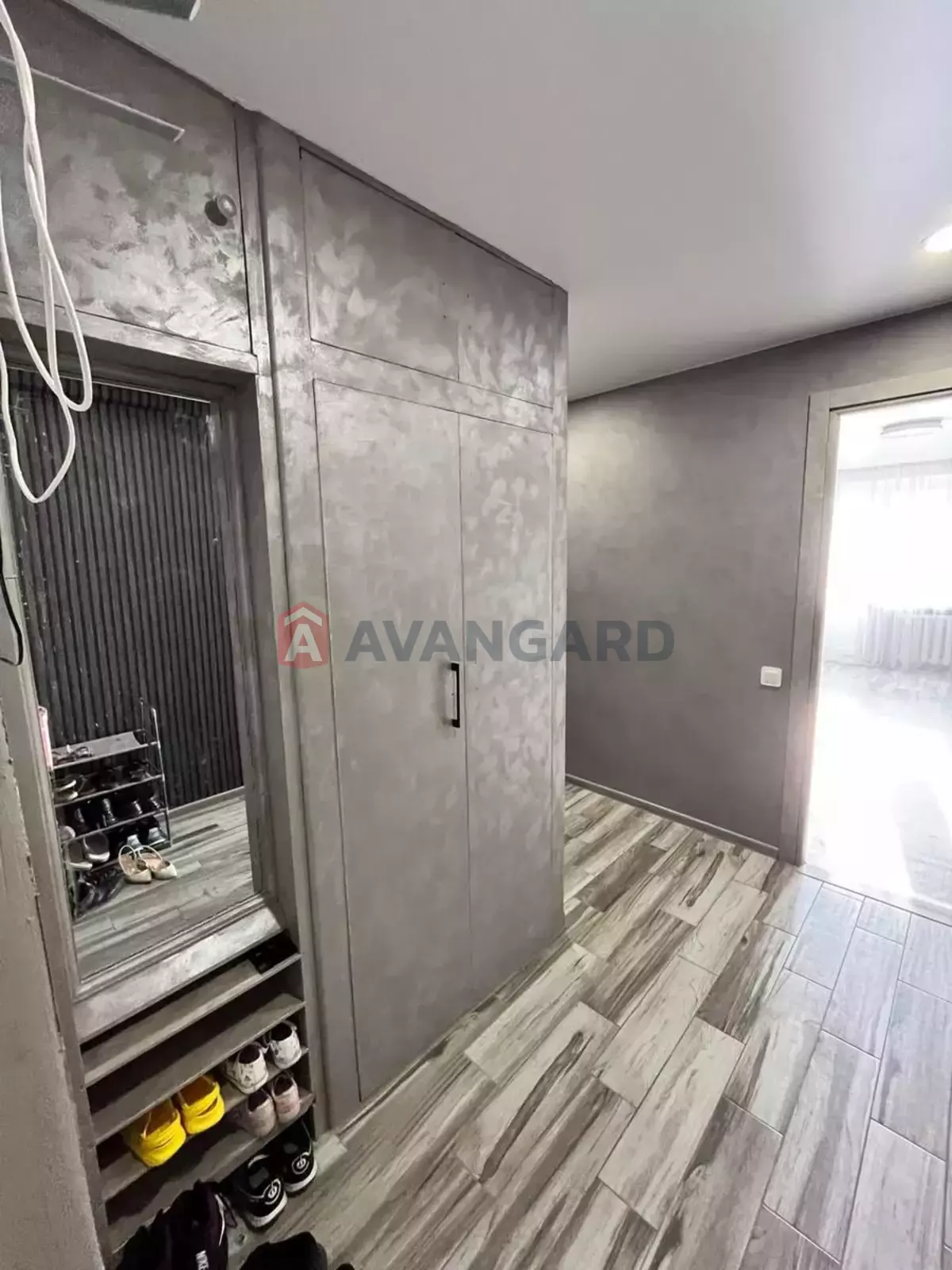 3 ��. ��������, 70/33/20 ��. �., 11/14 ������ ���� 7