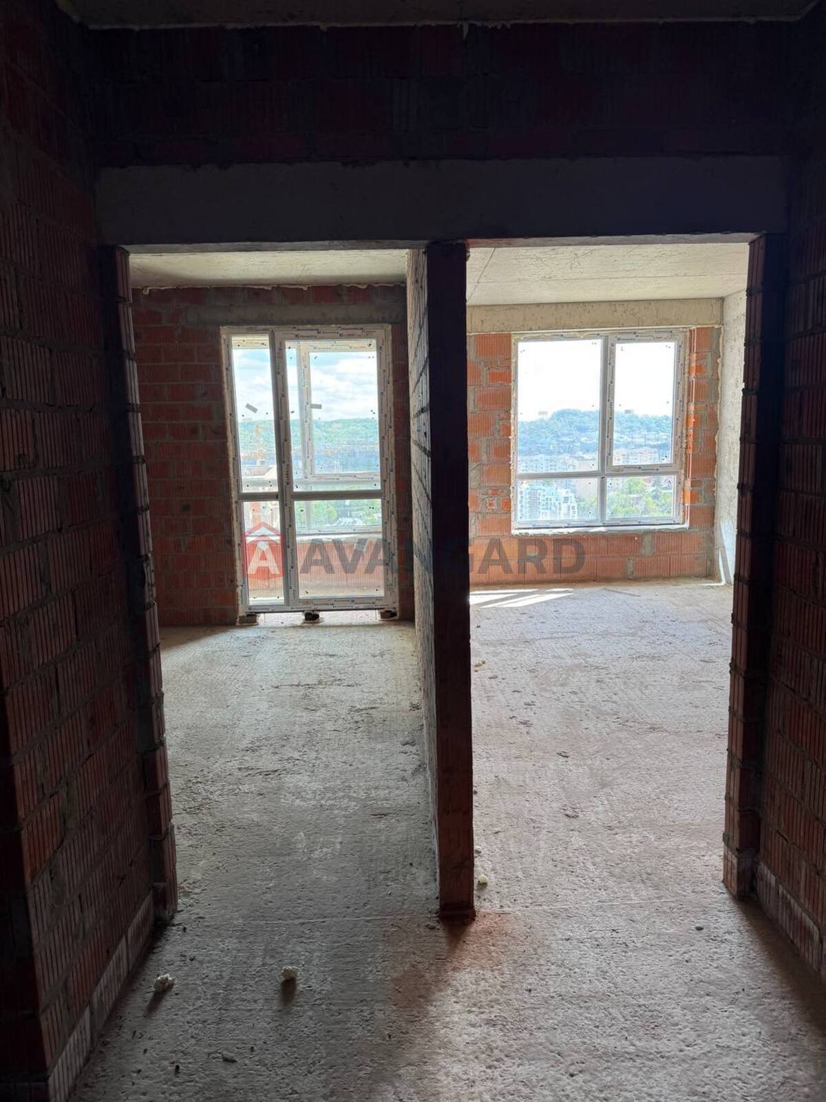 1 ��. ��������, 40.4/12.5/13.8 ��. �., 7/15 ������ ���� 9