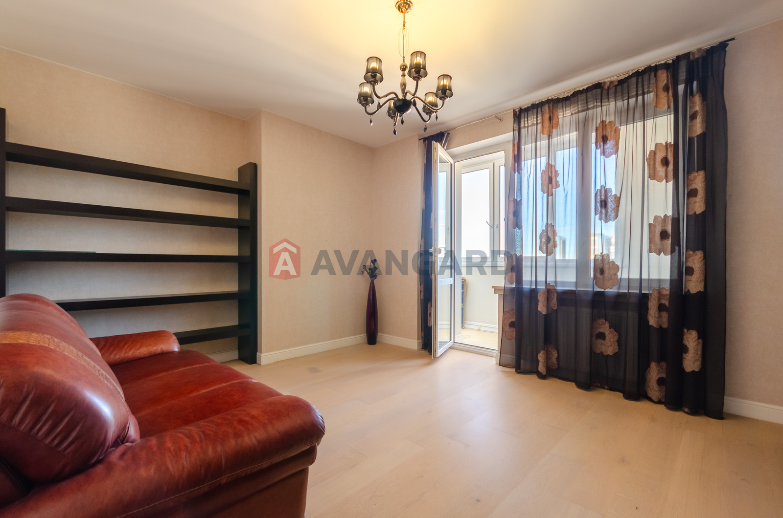 4 ��. ��������, 201.7/-/35 ��. �., 16/18 ������ ���� 10