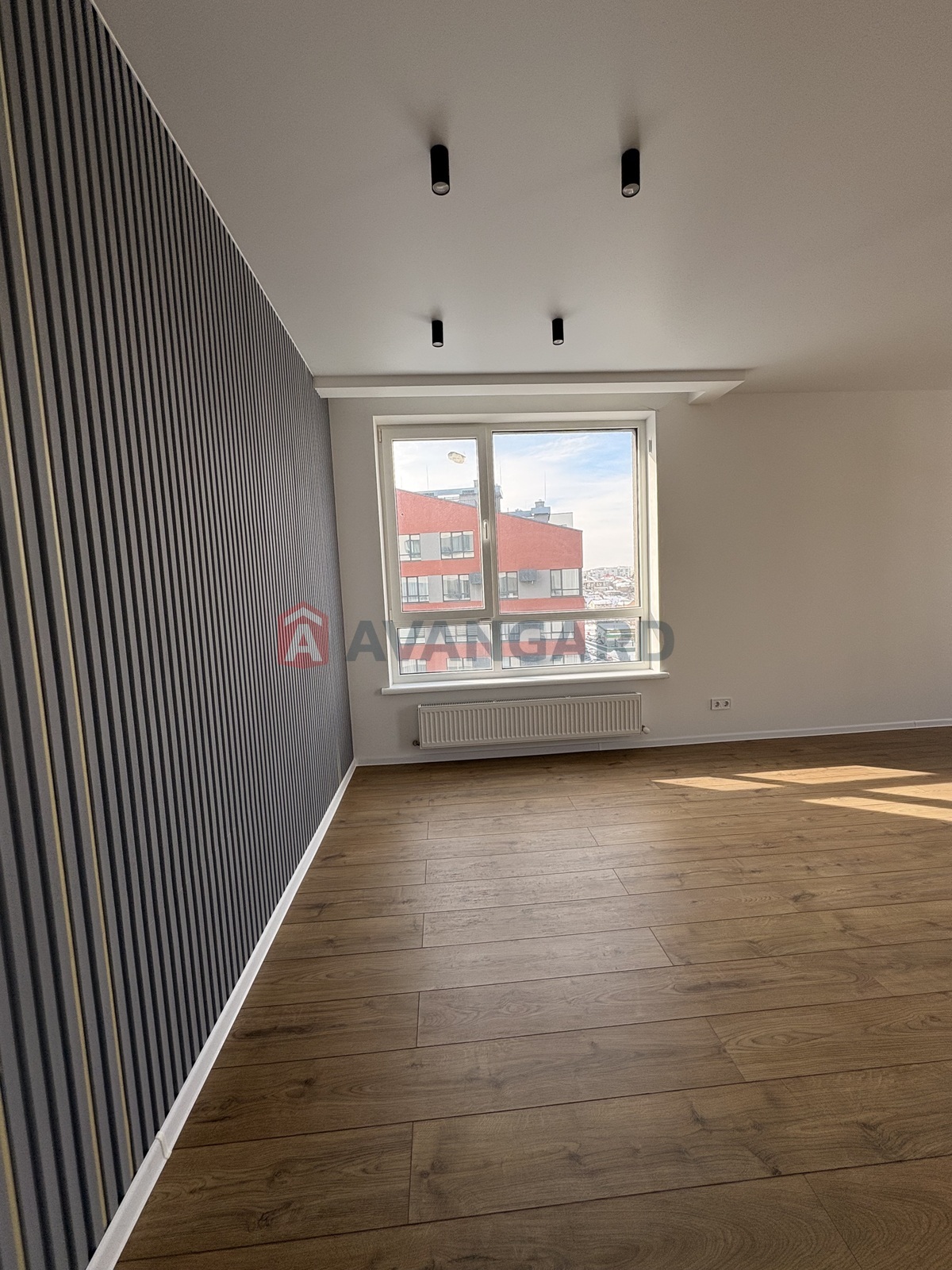 2 ����. ��������, 80,60/43/18,40 ��. �., 8/10 ���� ���� 7