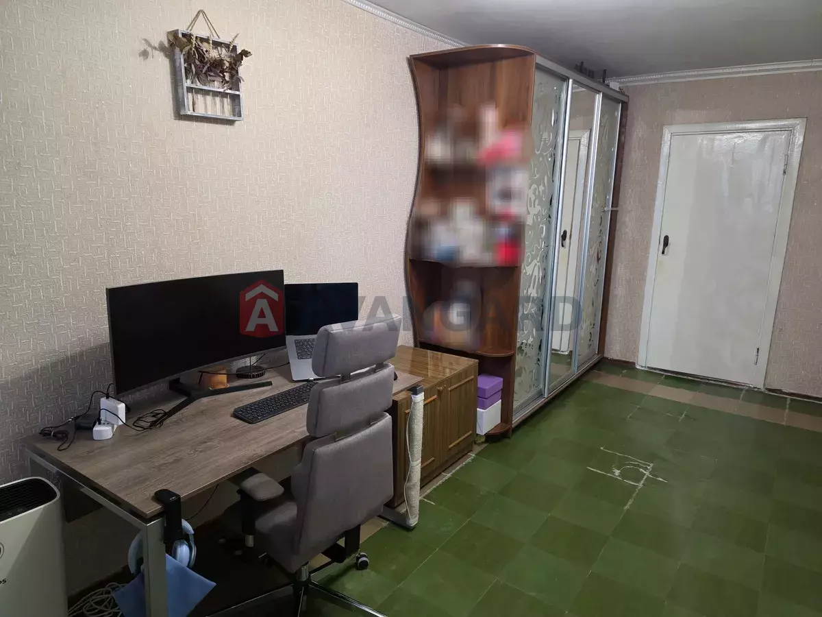 3 ��. ��������, 68/-/9 ��. �., 5/9 ������ ���� 4