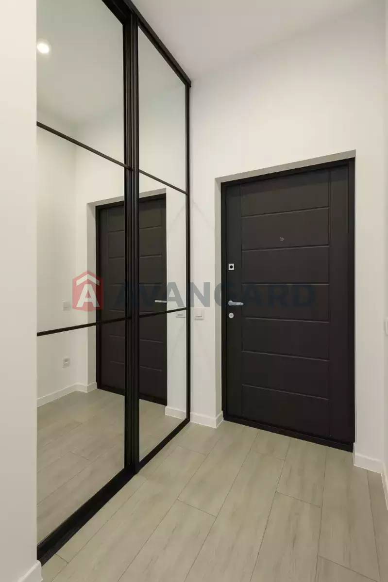 1 ��. ��������, 30/-/- ��. �., 3/5 ������ ���� 6