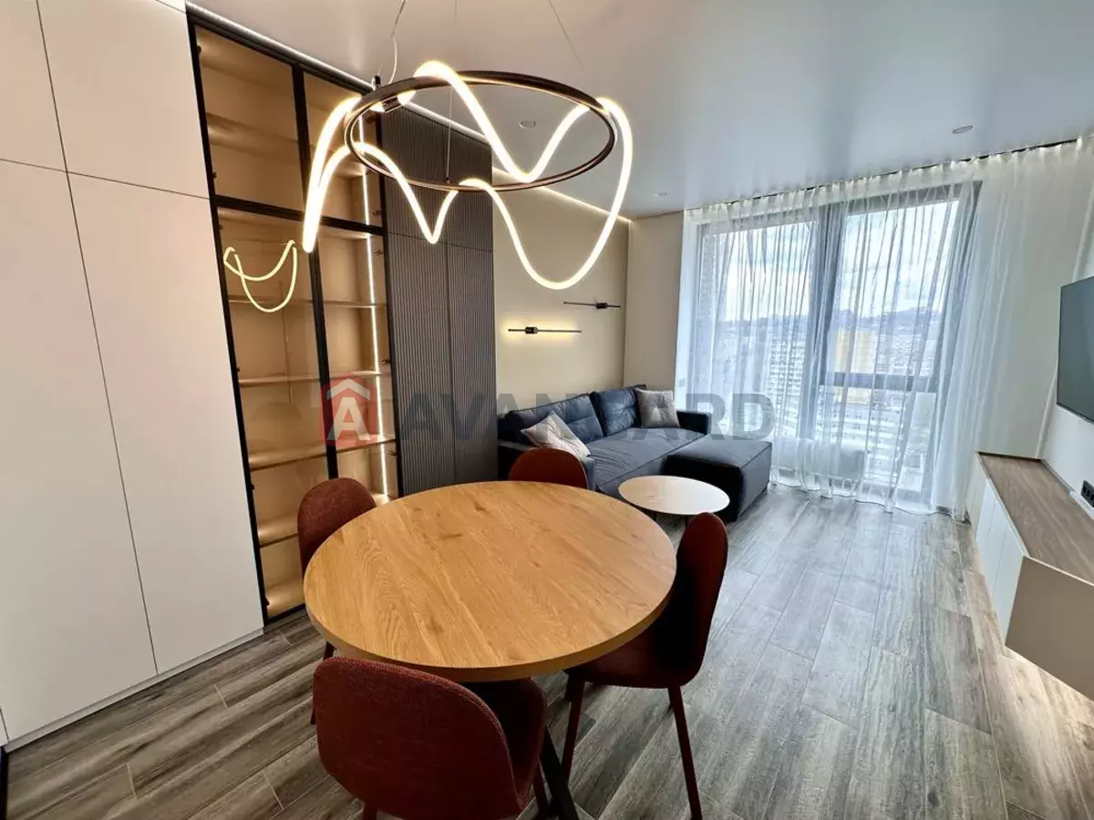 2 ��. ��������, 51/-/25 ��. �., 15/24 ������ ���� 8