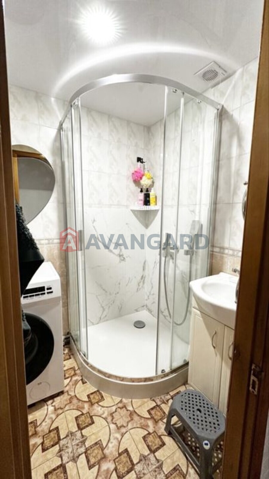 3 ��. ��������, 67/-/12 ��. �., 8/10 ������ ���� 4