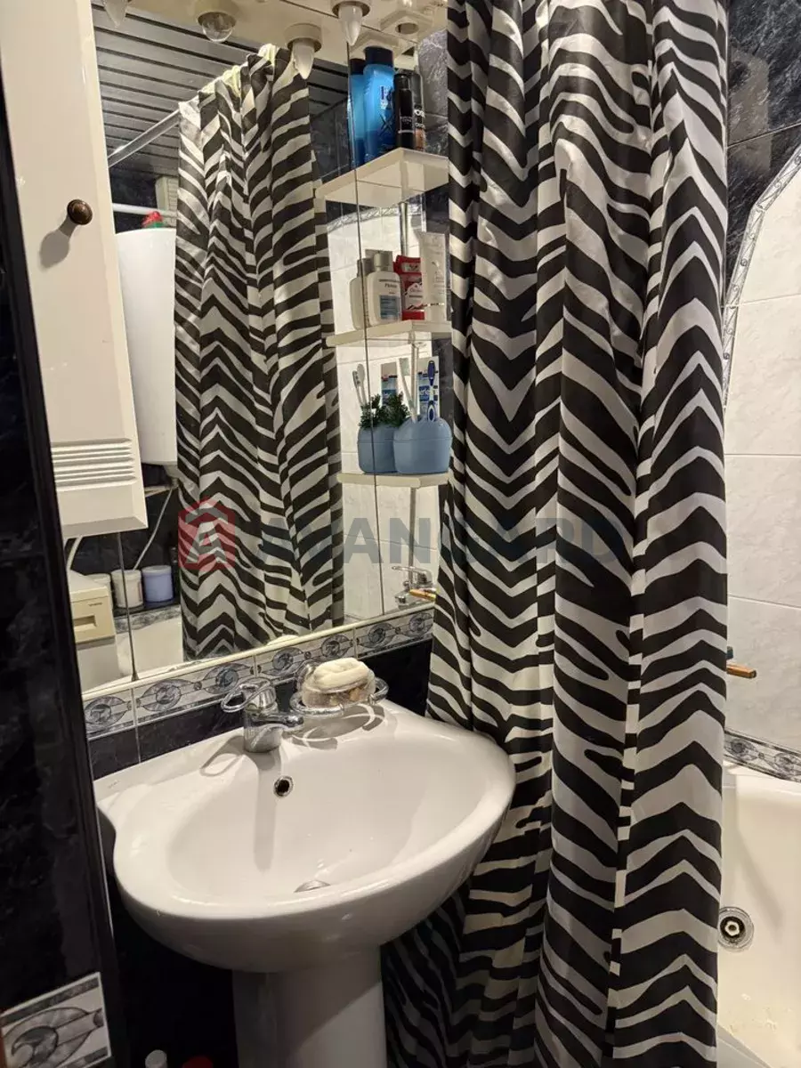 3 ��. ��������, 76/-/20 ��. �., 6/14 ������ ���� 12