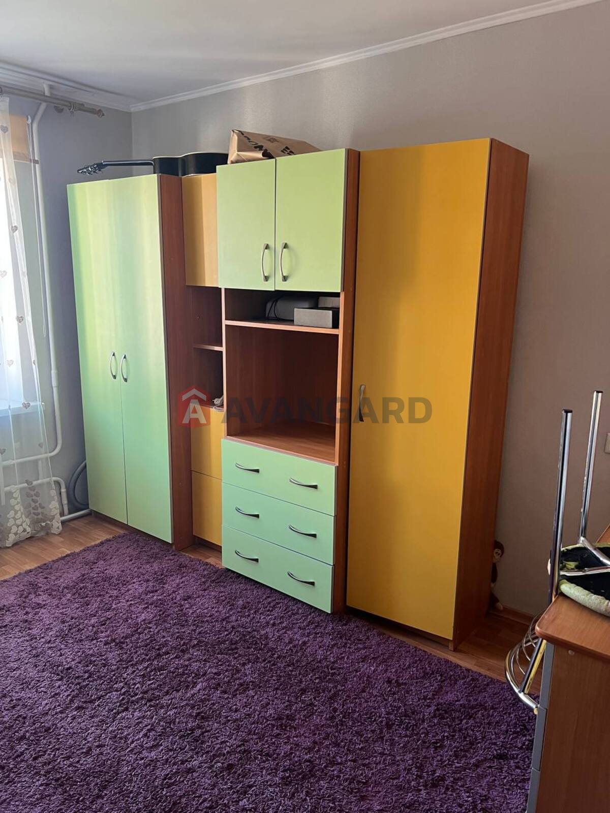 2 ����. ��������, 34.2/22.8/5.1 ��. �., 6/9 ���� ���� 12