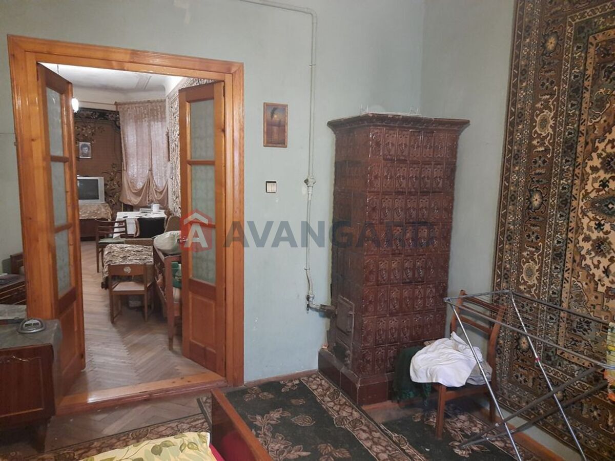 2 . , 57/-/7 . ., 3/3   4