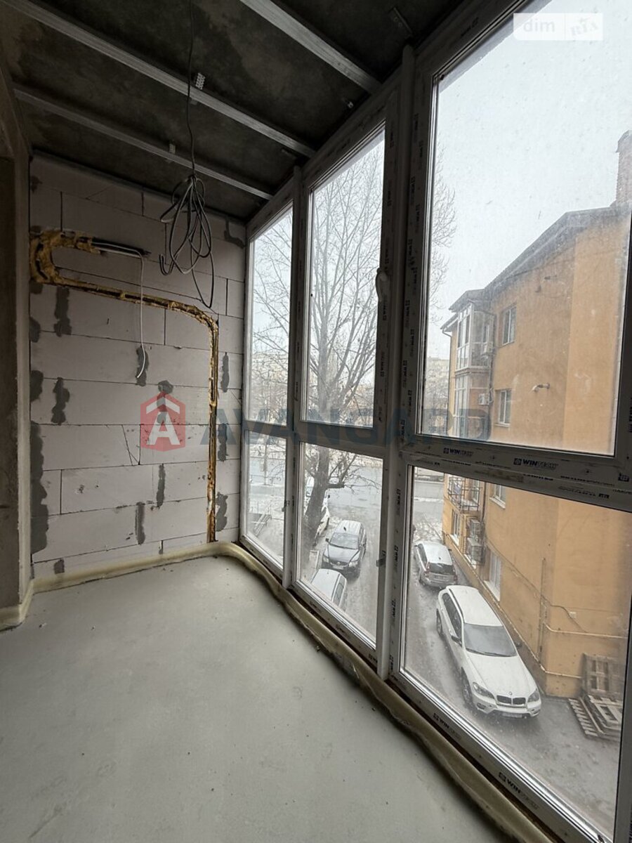 2 ��. ��������, 68/38/15 ��. �., 3/13 ������ ���� 8