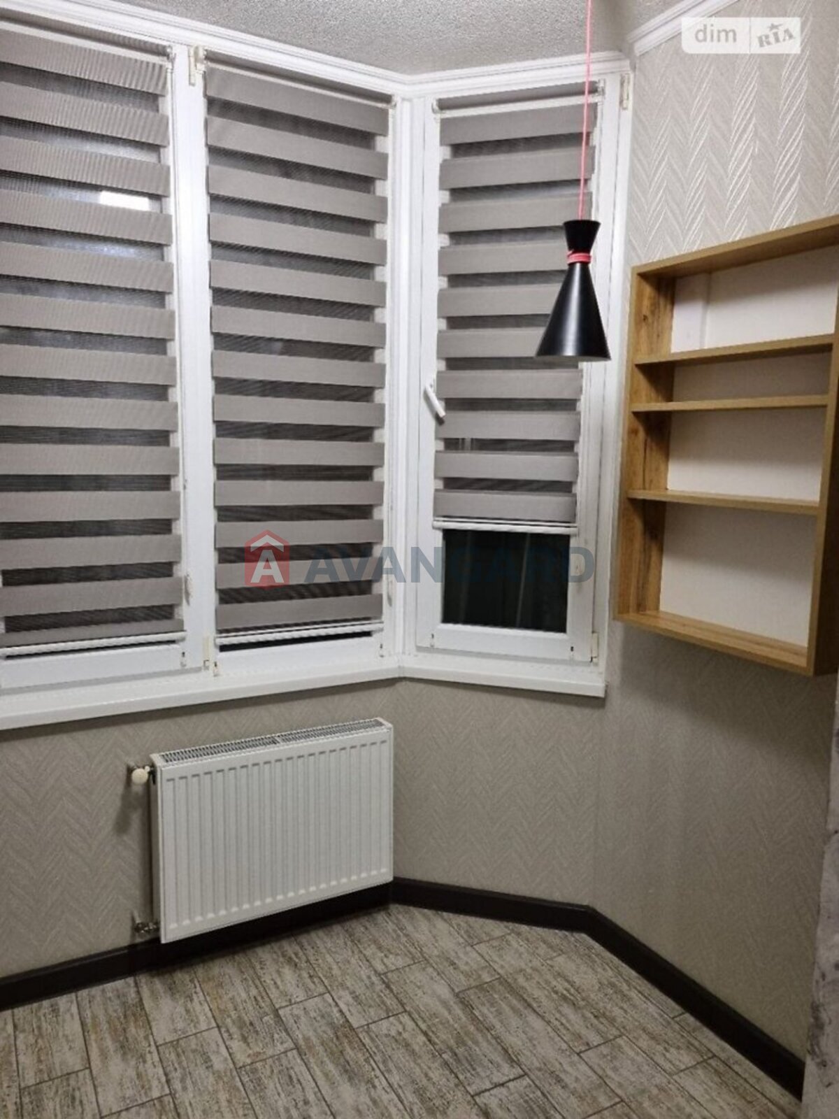 1 ��. ��������, 41/15/10 ��. �., 9/10 ������ ���� 3