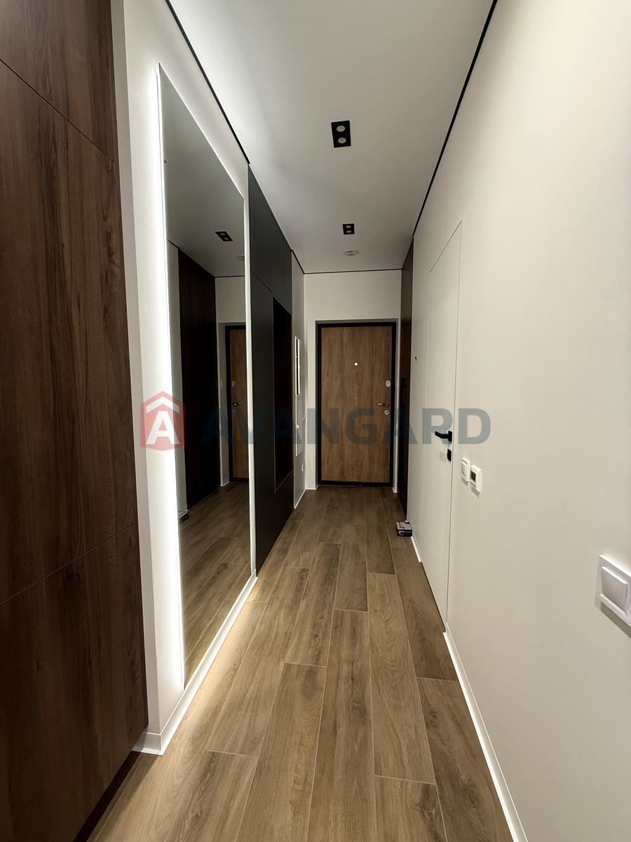 3 ��. ��������, 76.7 / 35 / 23 ��. �., 11/25 ������ ���� 11