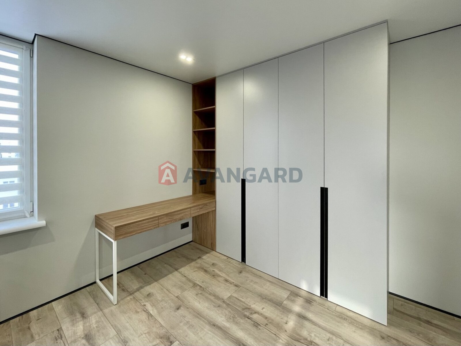 2 ��. ��������, 77,4/-/14,5 ��. �., 10/17 ������ ���� 5