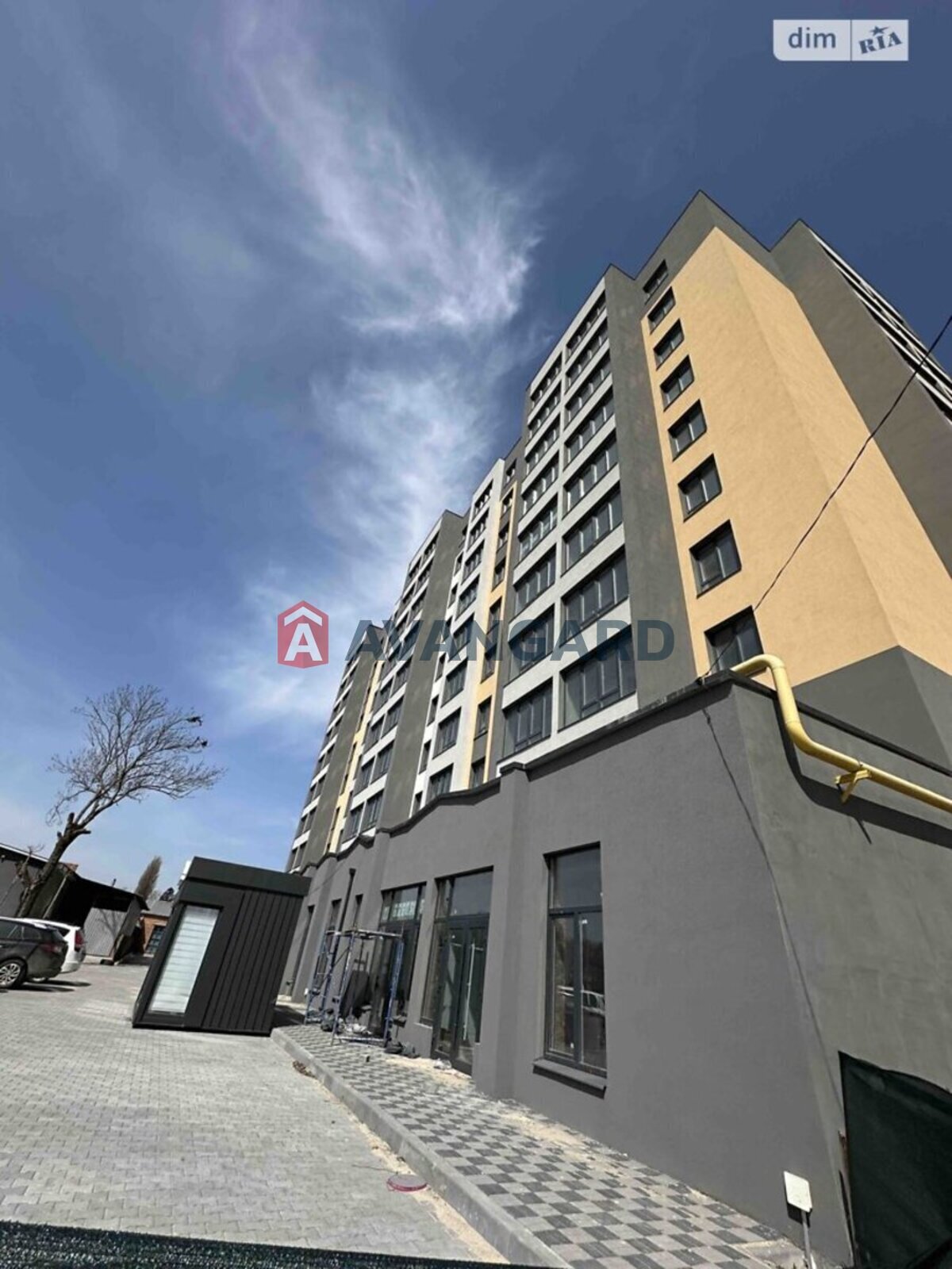 3 ��. ��������, 84/-/14 ��. �., 6/10 ������ ���� 1