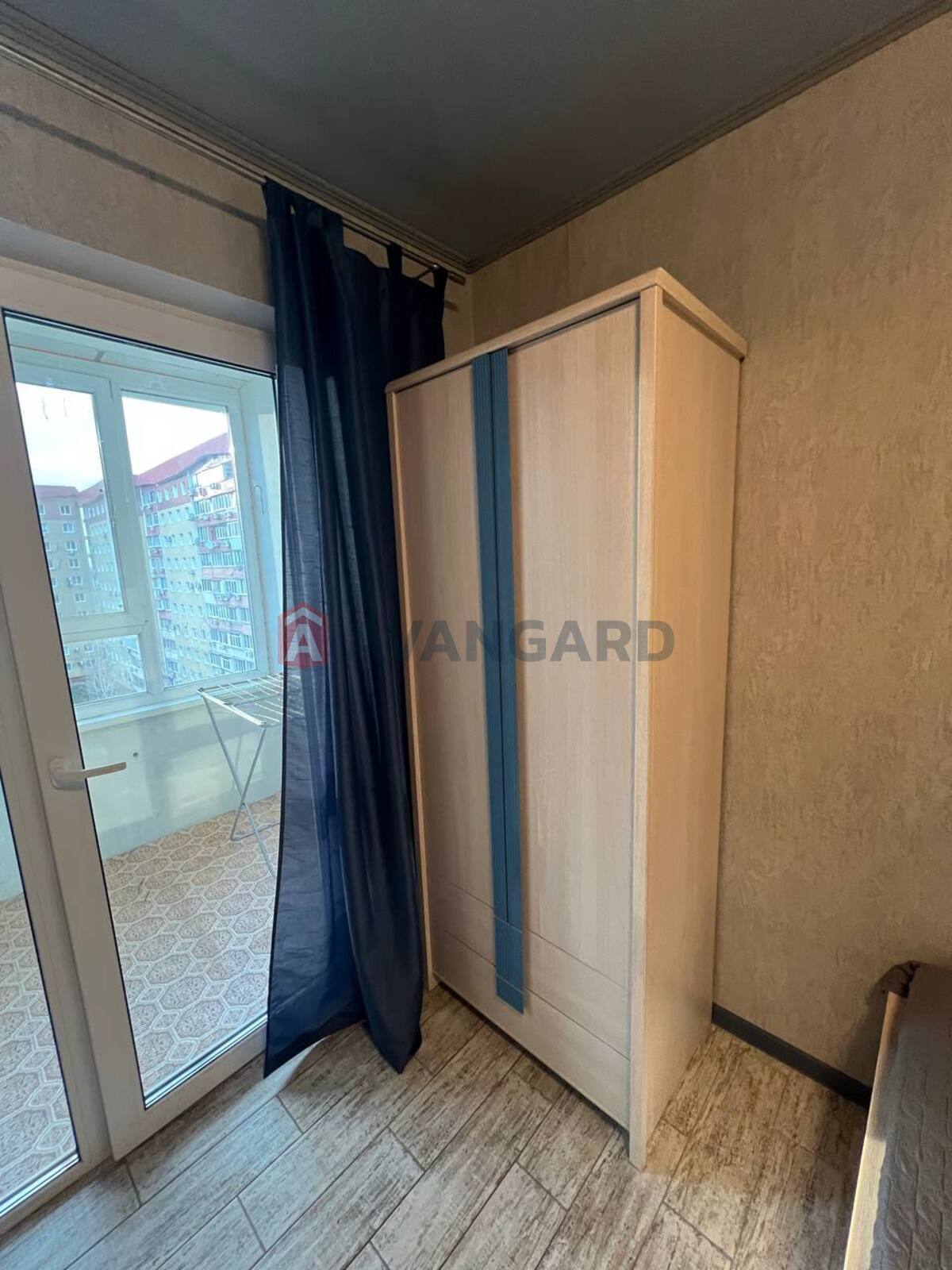 2 ��. ��������, 75/-/23 ��. �., 7/10 ������ ���� 11