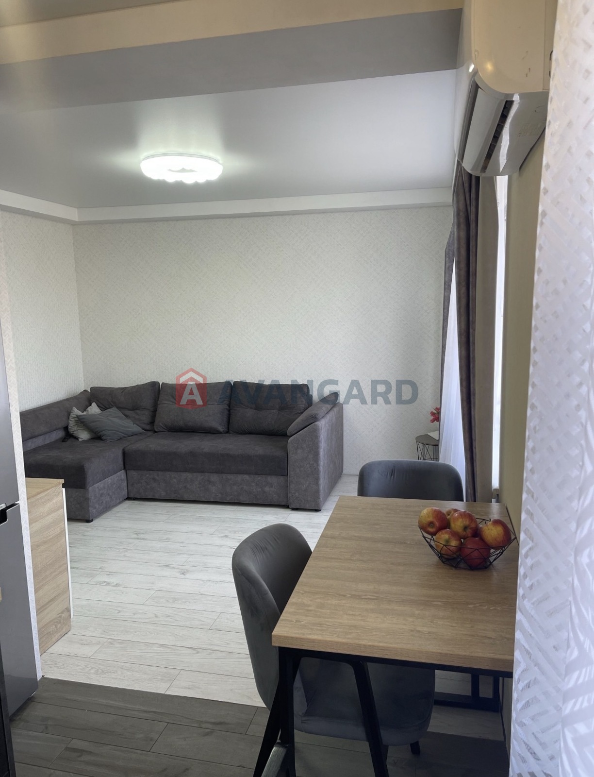 2 ��. ��������, 45/-/6 ��. �., 5/5 ������ ���� 4