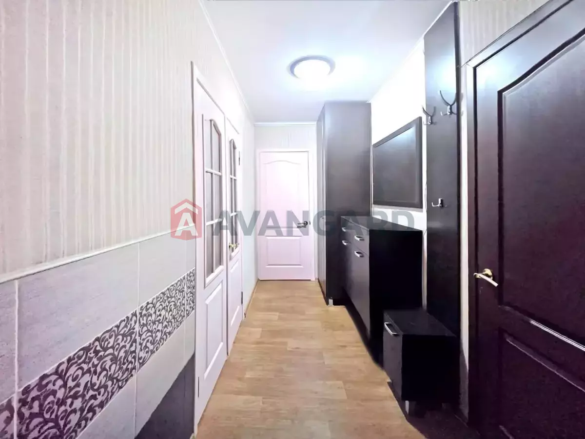 2 ��. ��������, 51/29/8 ��. �., 9/10 ������ ���� 9