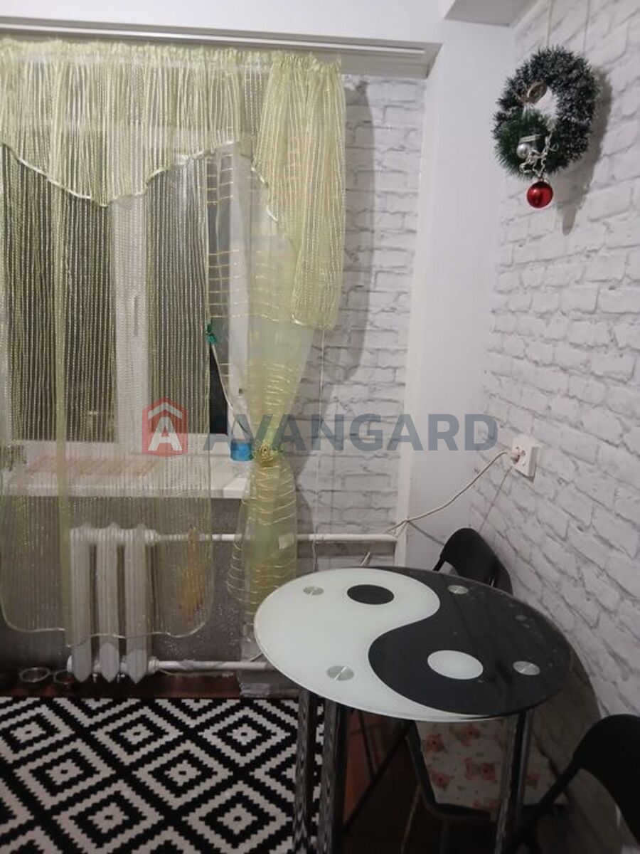 3 ����. ��������, 56/-/6 ��. �., 5/5 ���� ���� 1