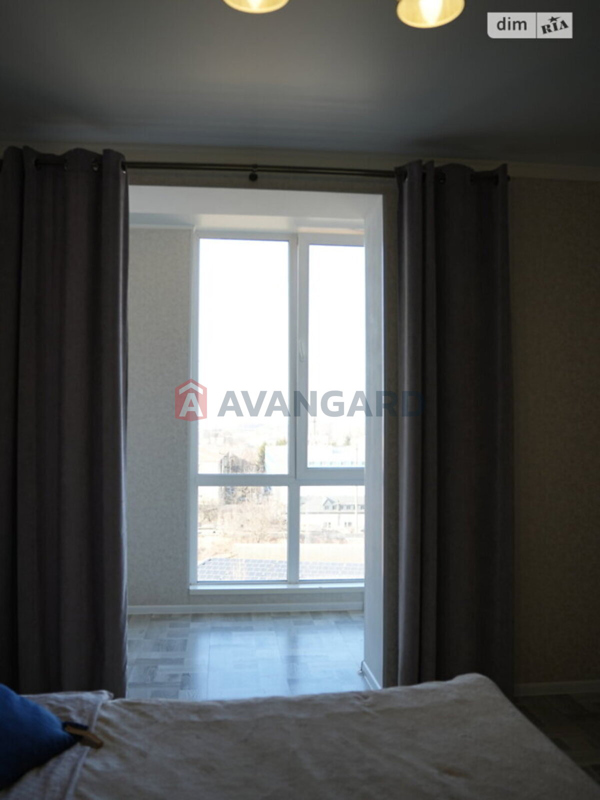 1 ��. ��������, 46/-/- ��. �., 10/12 ������ ���� 5