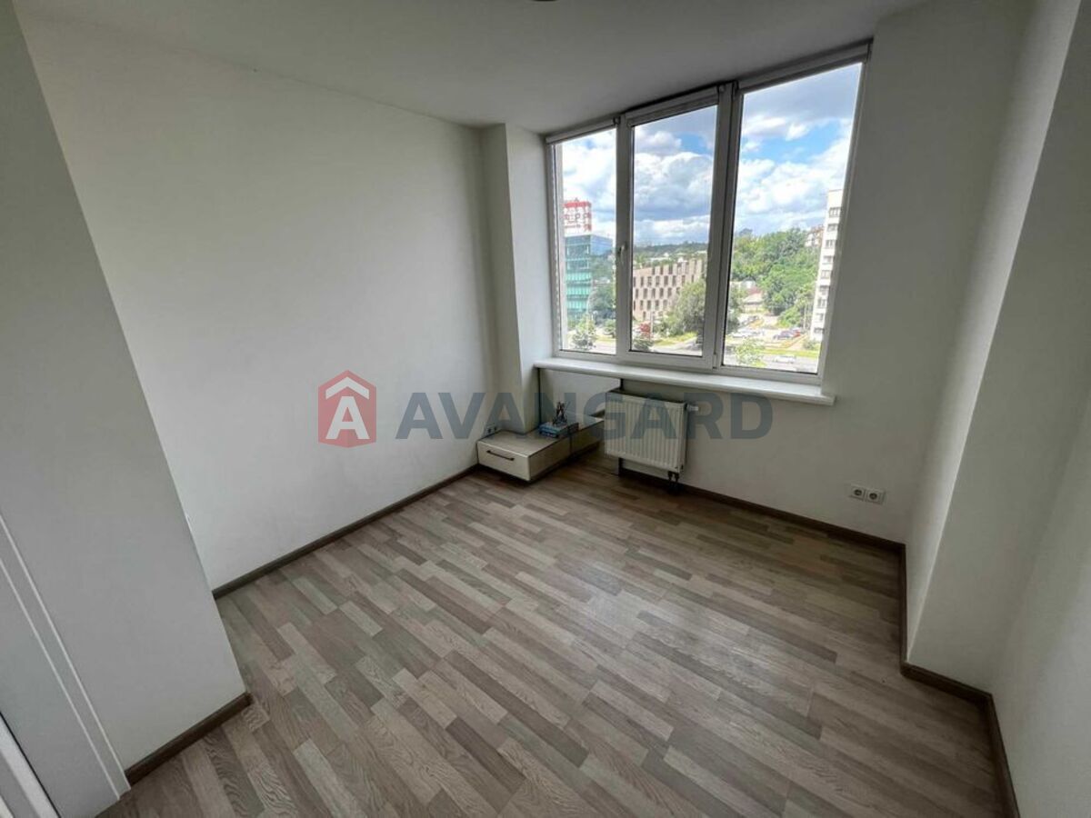 3 ��. ��������, 58/-/10 ��. �., 5/22 ������ ���� 9