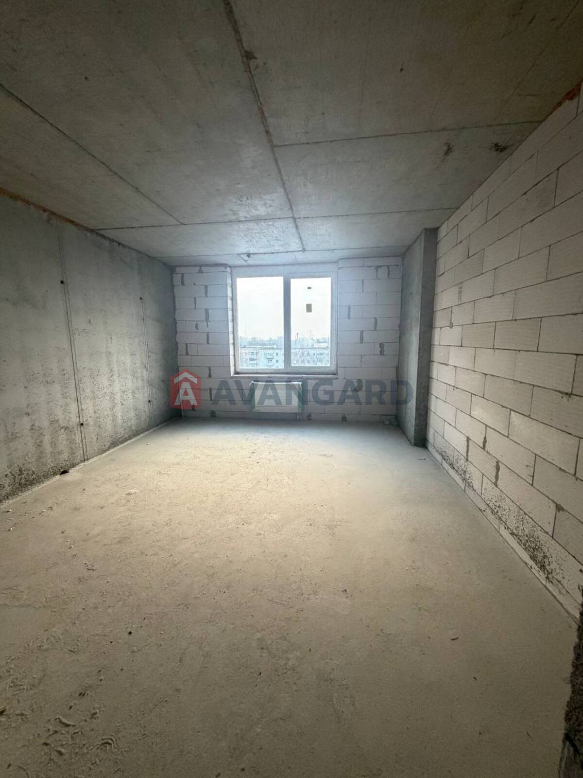 3 ����. ��������, 109,68/50,98/11,68 ��. �., 5/17 ���� ���� 6