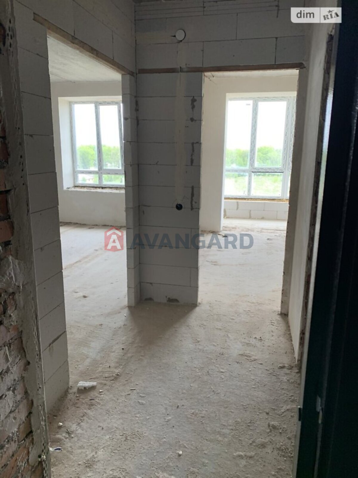 1 ��. ��������, 44/44/16 ��. �., 10/10 ������ ���� 4